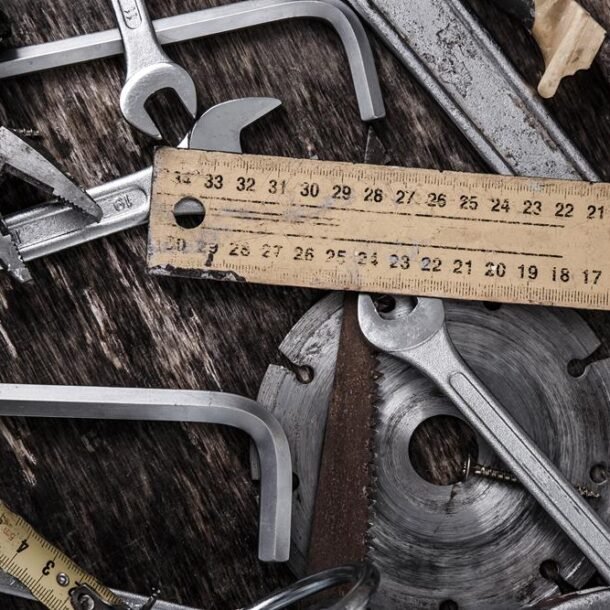 Workshop, repair. Tool set on the table